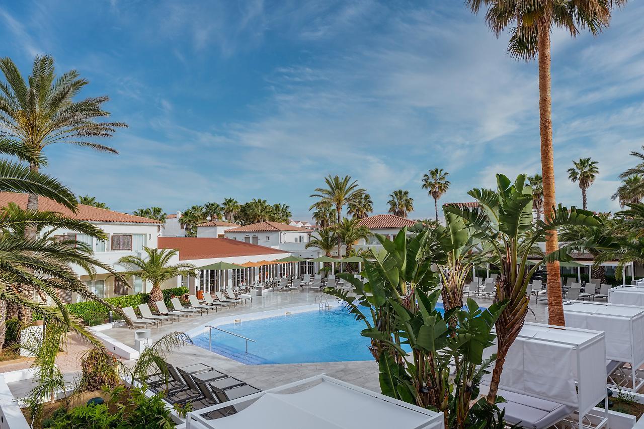 Oassium Hotel At Estival Park La Pineda Exterior photo